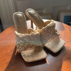 raffia high heel mules. perfect for vacay!